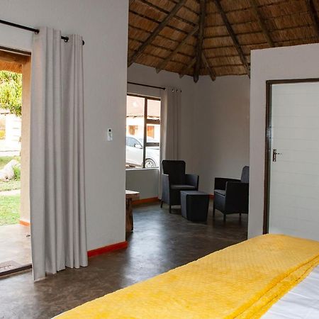 Bongan Safari Lodge Mbabat Exteriör bild