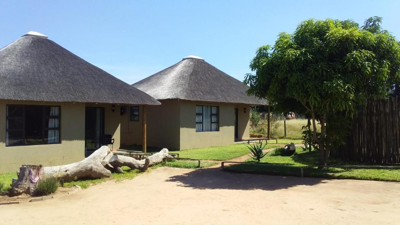 Bongan Safari Lodge Mbabat Exteriör bild