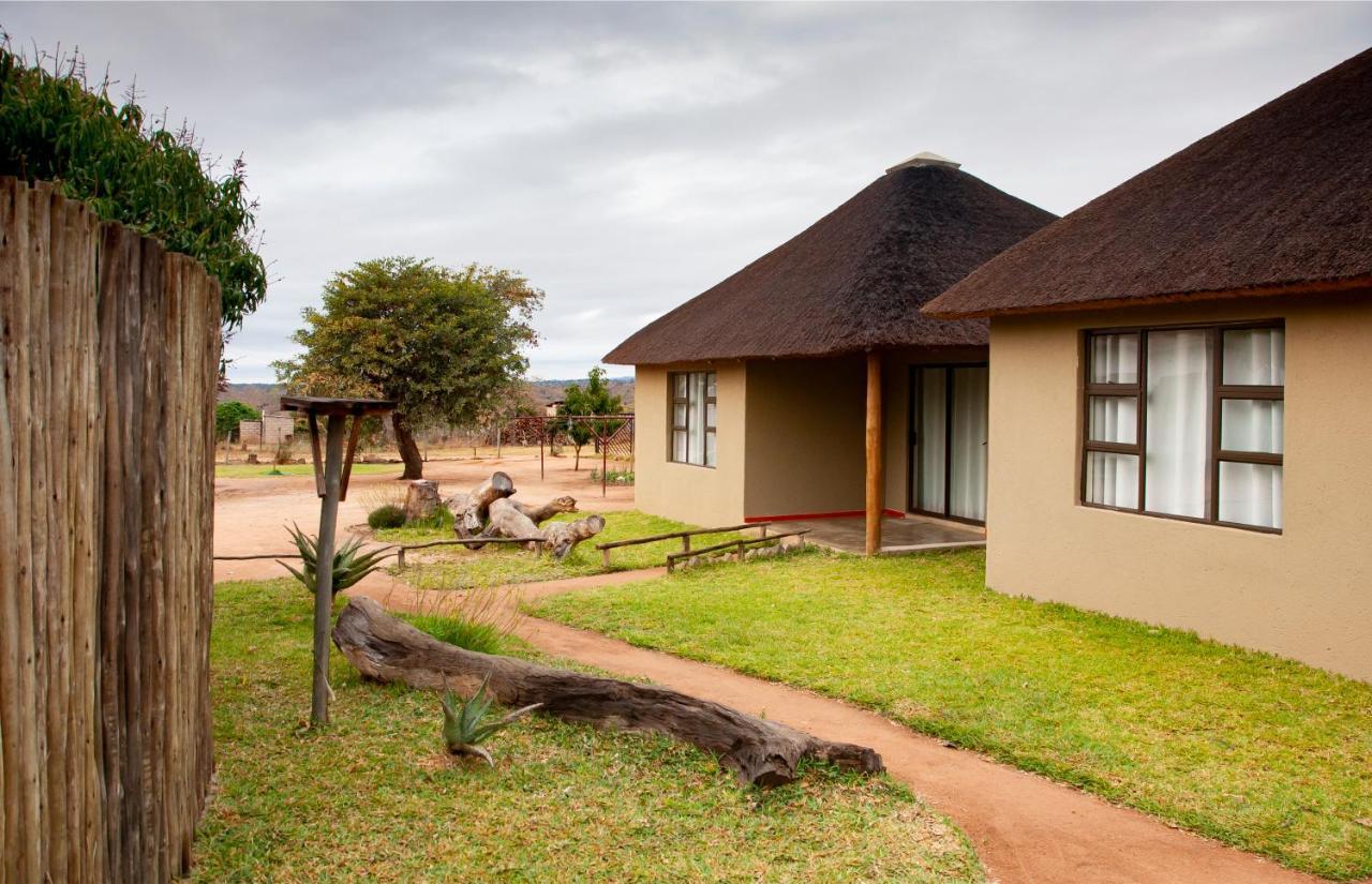 Bongan Safari Lodge Mbabat Exteriör bild
