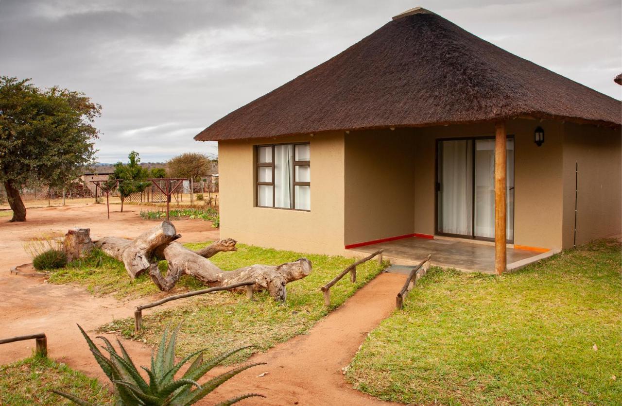 Bongan Safari Lodge Mbabat Exteriör bild